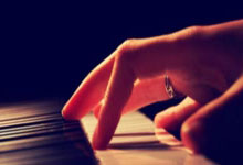 怎么样网上开户买股票:散户多的股票怎么样-九三阅兵重磅武器来了！DF61导弹、歼20S震撼亮相 东风5C打击范围覆盖全球